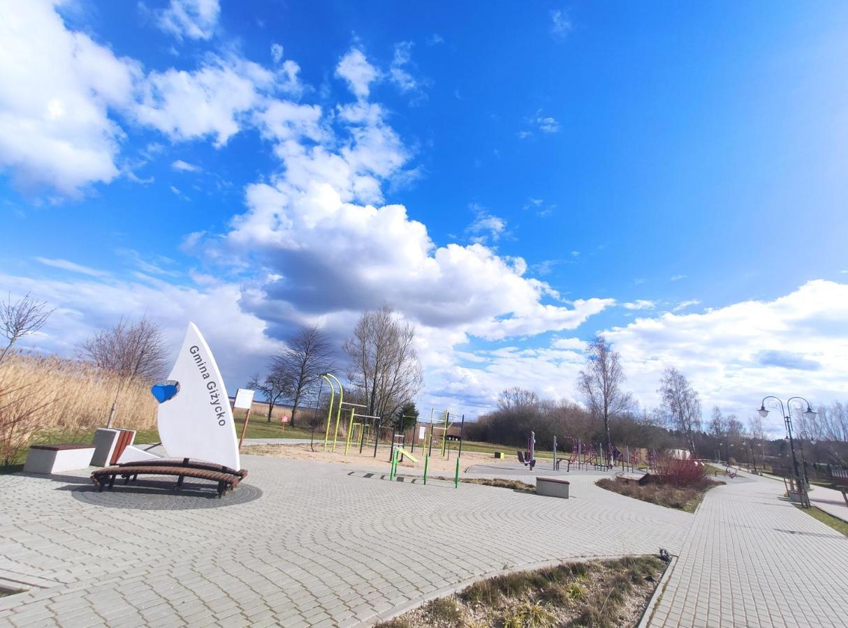 Apartament Zeglarski Wilkasy Buitenkant foto